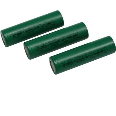 NCM電気自動車のための円柱3.7V 2500Mah 18650のリチウム イオン電池の細胞