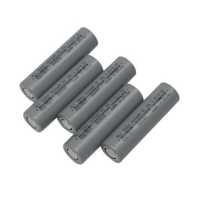 HLYの高容量18650電池2600mAh 3.6Vの再充電可能なリチウム イオン電池