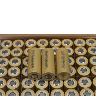 5000mAh 26650 3.6ボルトのリチウム電池の再充電可能で高い排出率