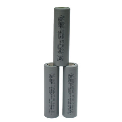 2600mAh 3.6V 18650のリチウム イオン電池の細胞の再充電可能で長いサイクル寿命