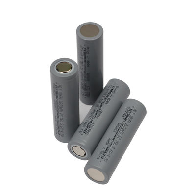高容量0.5C 2600mah 18650電池3.6Vの長いサイクル寿命