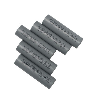 高容量0.5C 2600mah 18650電池3.6Vの長いサイクル寿命